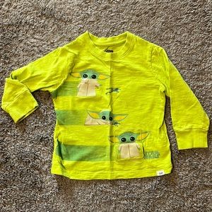 Baby Gap Baby Yoda t-shirt